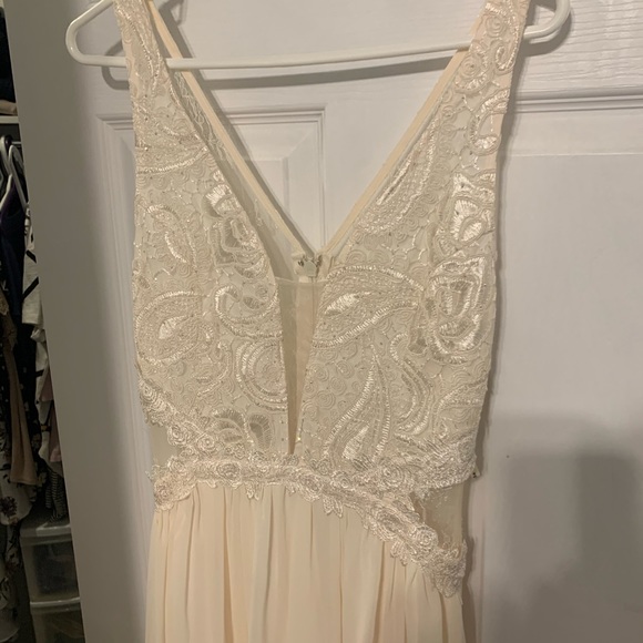 💠 Lace Gown 💠 NWOT❗️ beautiful on ❗️ - Picture 2 of 4